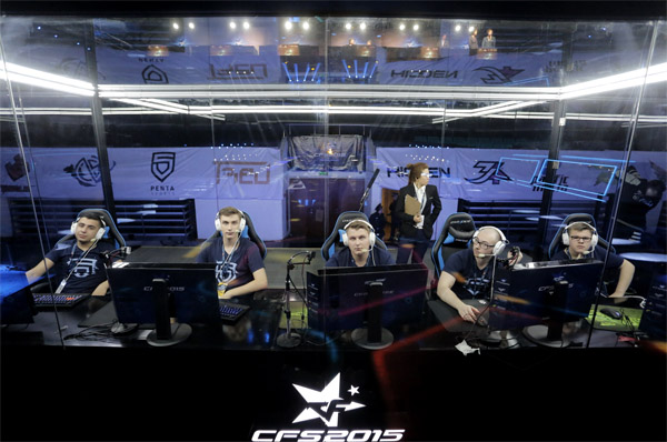 足坛逐渐成 足坛逐渐成