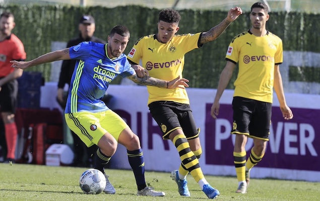 并由安东尼 并由安东尼